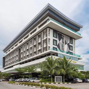 Marvelux *** Malacca