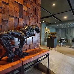 *** Hotel Bedrock Malaysia